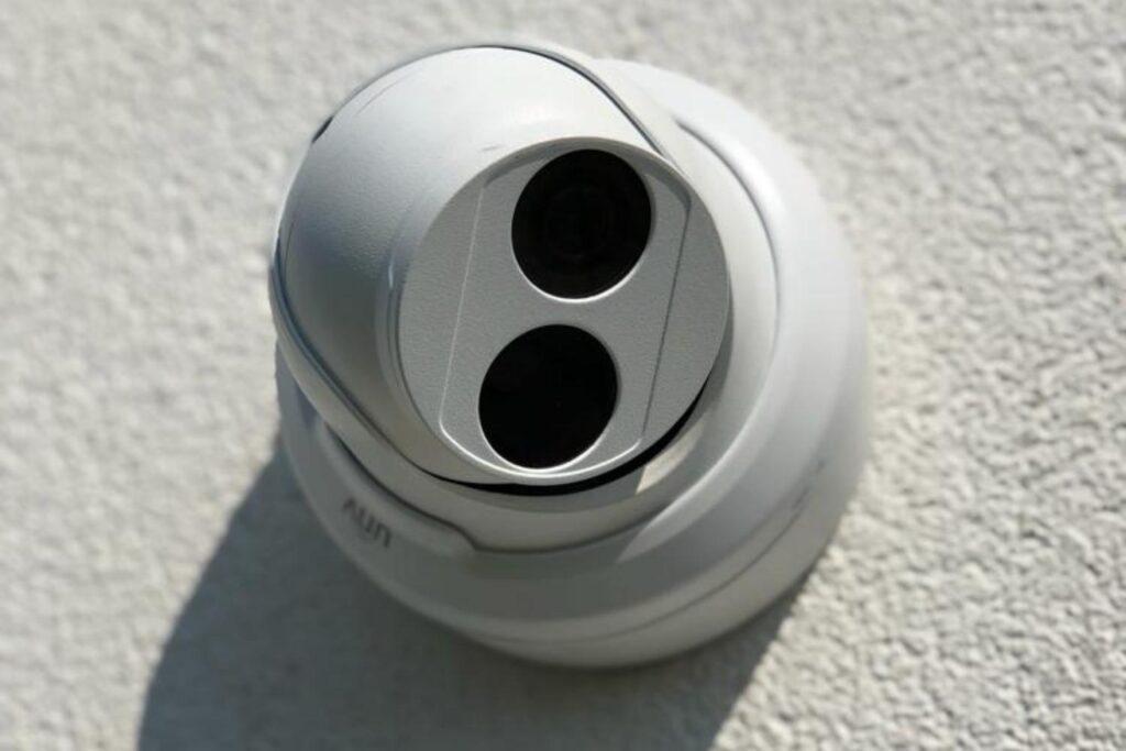 Beveiligingscamera buiten: 6 voordelen van nachtzicht